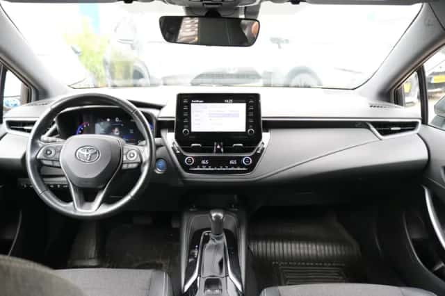 Toyota Corolla (2022) thumbnail 3