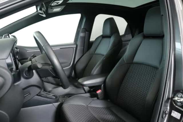 Toyota Yaris (2024) thumbnail 6