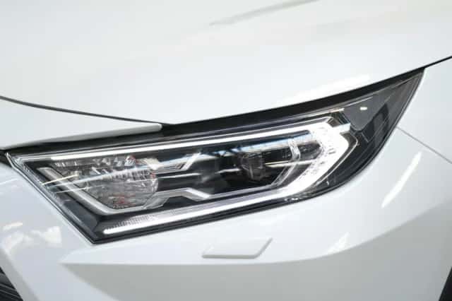 Toyota RAV4 (2020) thumbnail 5