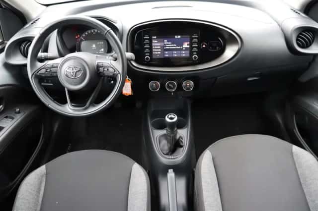 Toyota Aygo X (2023) thumbnail 4