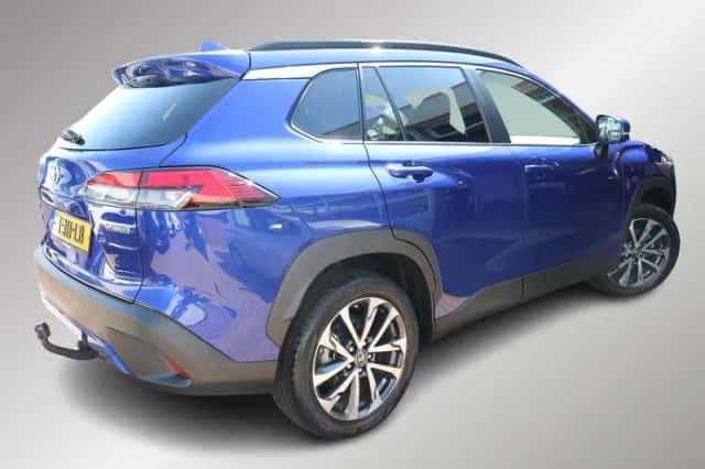 Toyota Corolla (2023) thumbnail 2