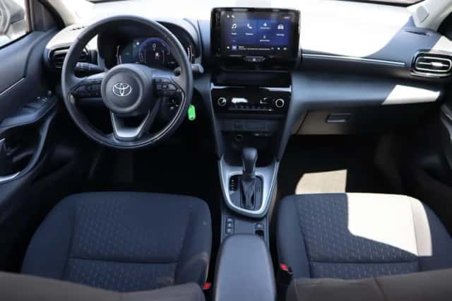 Toyota Yaris Cross (2025) thumbnail 3