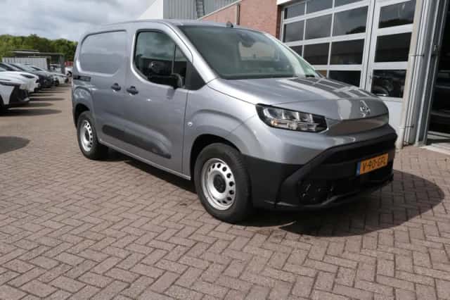 Toyota Proace (2024) thumbnail 5