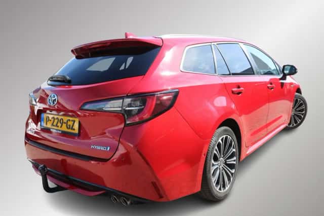 Toyota Corolla (2021) thumbnail 2