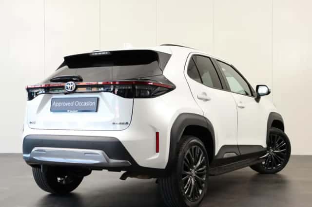 Toyota Yaris Cross (2023) thumbnail 2