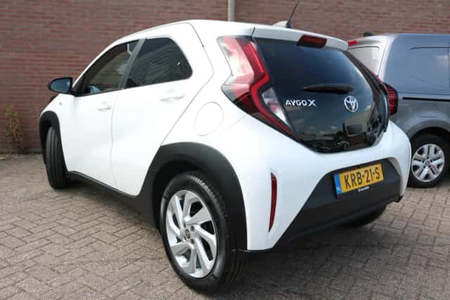 Toyota Aygo X (2025) thumbnail 4