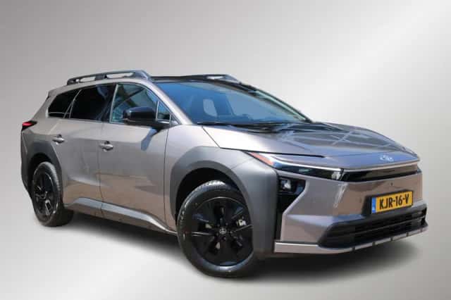 Toyota bZ4X (2026) thumbnail 6