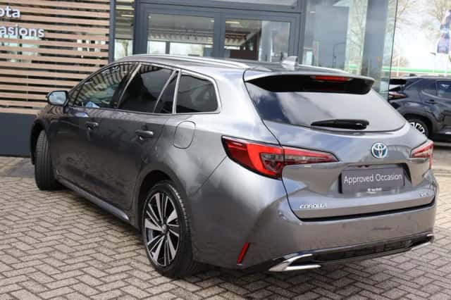 Toyota Corolla (2025) thumbnail 2