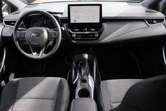 Toyota Corolla (2025) thumbnail 4