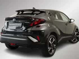 Toyota C-HR (2023) thumbnail 2