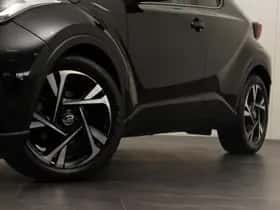 Toyota C-HR (2023) thumbnail 31