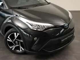 Toyota C-HR (2023) thumbnail 33