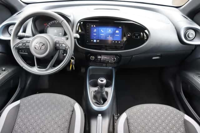 Toyota Aygo X (2025) thumbnail 2