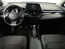 Toyota C-HR (2020) thumbnail 4