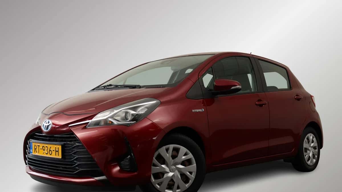 Toyota Yaris (2018) — foto 1
