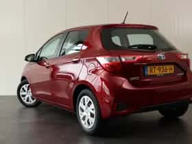 Toyota Yaris (2018) thumbnail 4