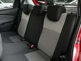 Toyota Yaris (2018) thumbnail 31