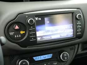 Toyota Yaris (2018) thumbnail 9