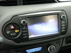 Toyota Yaris (2018) thumbnail 10