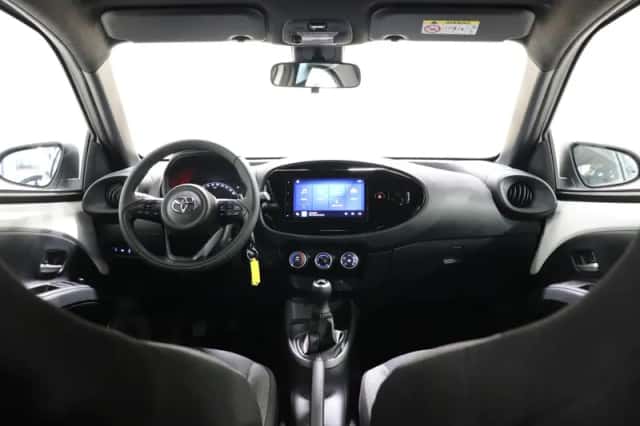 Toyota Aygo X (2025) thumbnail 3