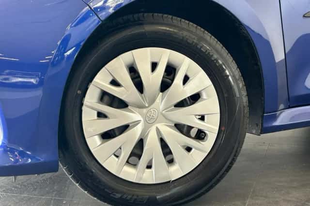 Toyota Yaris (2022) thumbnail 3