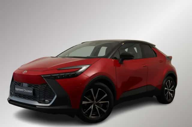 Toyota C-HR (2025) thumbnail 1
