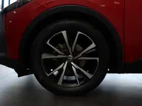 Toyota C-HR (2025) thumbnail 15