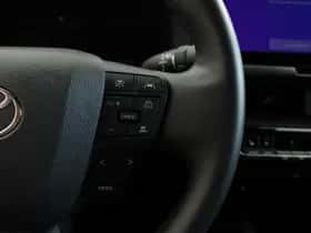 Toyota C-HR (2025) thumbnail 22