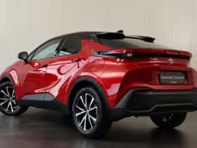 Toyota C-HR (2025) thumbnail 5