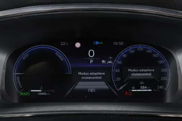 Toyota Corolla (2023) thumbnail 6