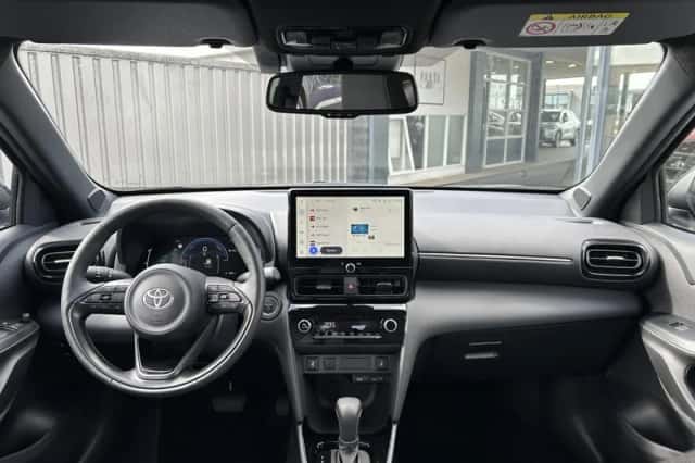 Toyota Yaris Cross (2025) thumbnail 3
