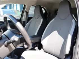 Toyota Aygo (2020) thumbnail 3