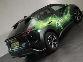 Toyota bZ4X (2025) thumbnail 24