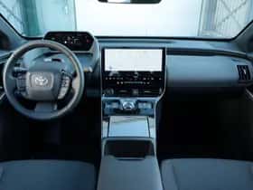 Toyota bZ4X (2025) thumbnail 9