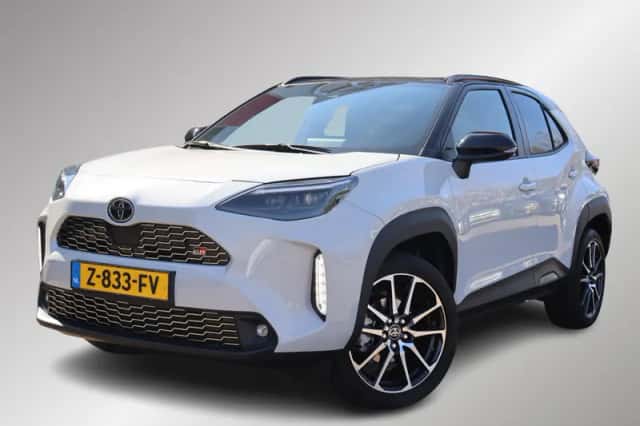 Toyota Yaris Cross (2024) thumbnail 1