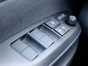 Toyota Yaris Cross (2024) thumbnail 21