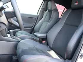 Toyota Yaris Cross (2024) thumbnail 6