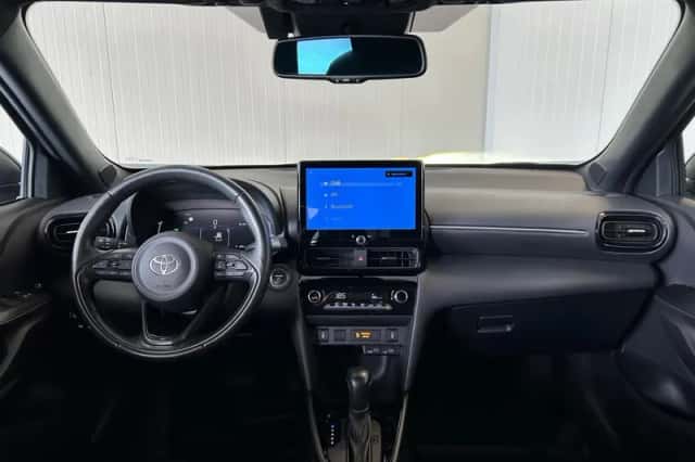 Toyota Yaris Cross (2025) thumbnail 3
