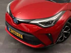 Toyota C-HR (2021) thumbnail 17