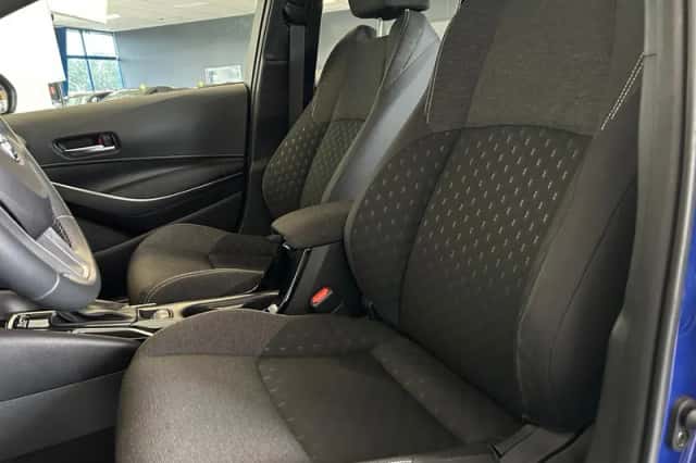 Toyota Corolla (2024) thumbnail 3