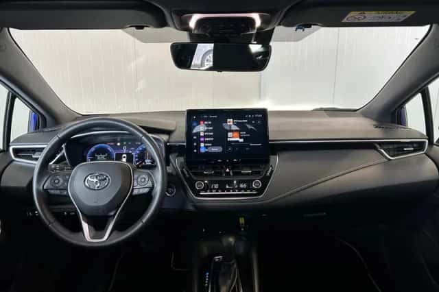 Toyota Corolla (2024) thumbnail 4