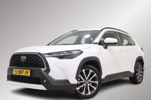 Toyota Corolla (2023) thumbnail 1