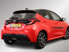Toyota Yaris (2020) thumbnail 2