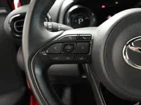 Toyota Yaris (2020) thumbnail 14