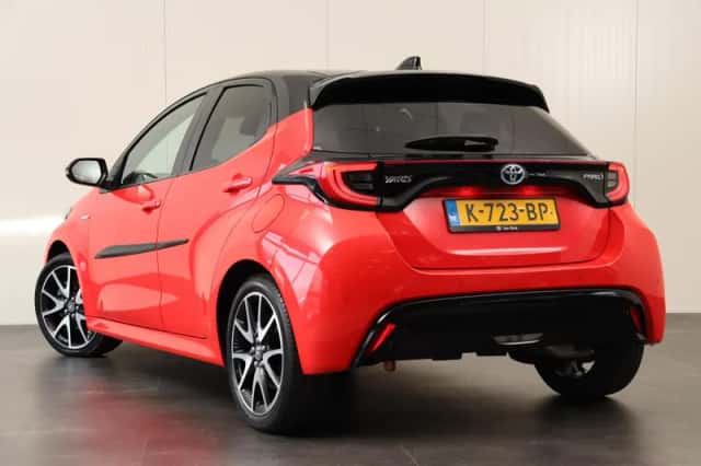 Toyota Yaris (2020) thumbnail 4