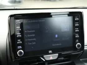 Toyota Yaris (2020) thumbnail 9