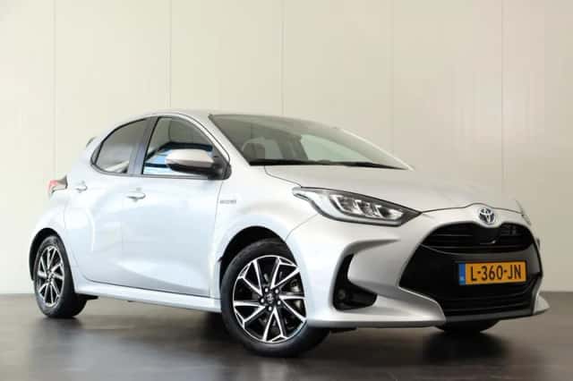 Toyota Yaris (2020) thumbnail 6