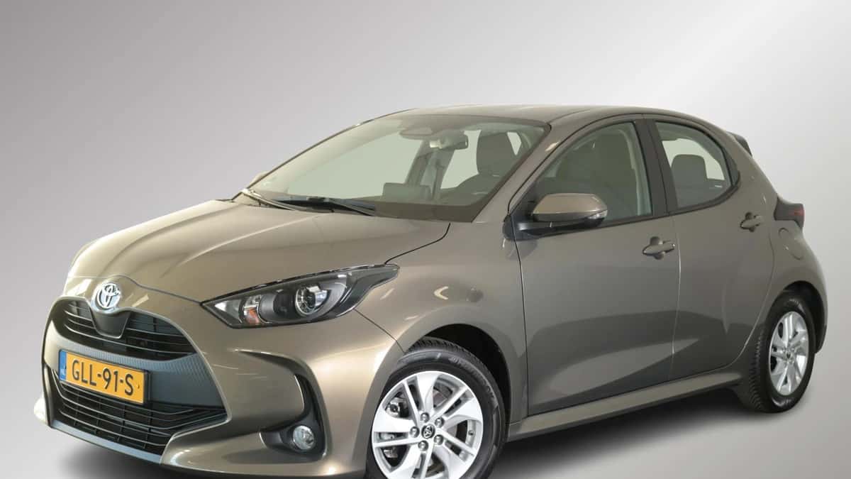 Toyota Yaris (2024) — foto 1