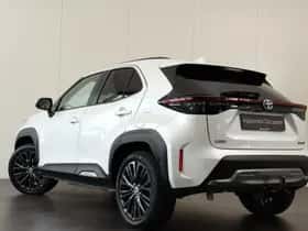Toyota Yaris Cross (2023) thumbnail 3