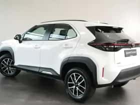 Toyota Yaris Cross (2025) thumbnail 3